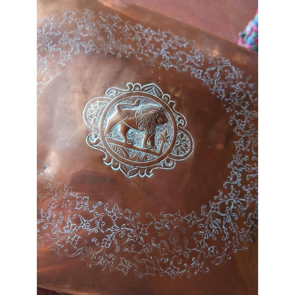 ANTIQUE COPPER TREASURE Trinket Jewlery Storage BOX Lion Etched Engraved Pretty
